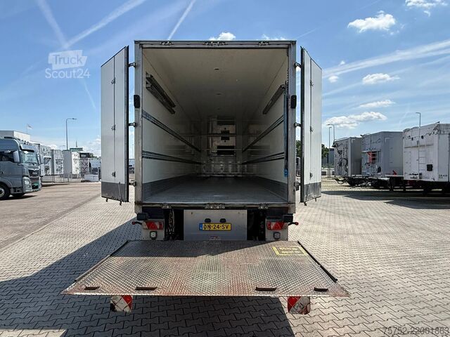 Μεταφορά σε ψύξη/κατάψυξη Fliegl SZS 330 2X! Thermo King SLX 200 D+E -30 +30 AS-...