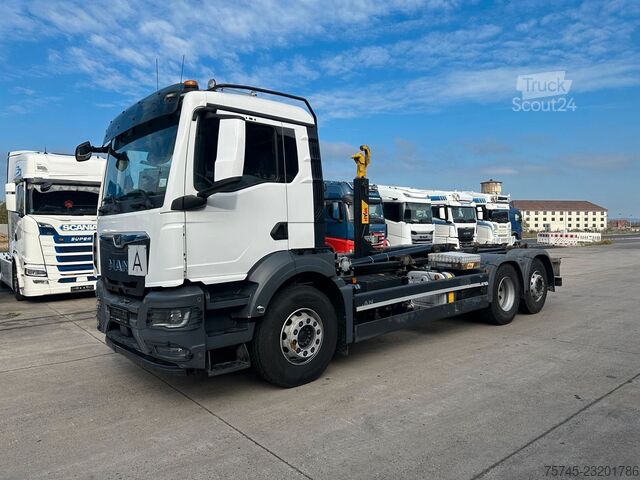 Kampós konténerszállító teherautó MAN TGS 26.470 * HYVA * ACC * LENK-LIFT * 6X2 * TÜV