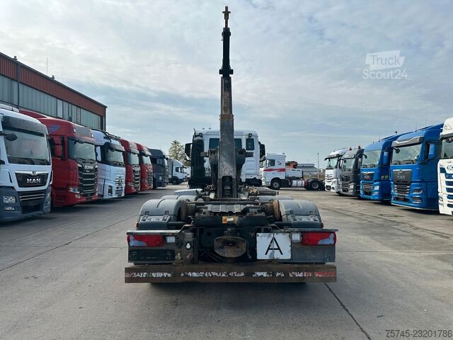 Kampós konténerszállító teherautó MAN TGS 26.470 * HYVA * ACC * LENK-LIFT * 6X2 * TÜV
