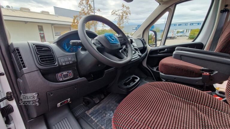 Minibus FIAT Opel Movano 18 SS  in Stock Fiat Ducato