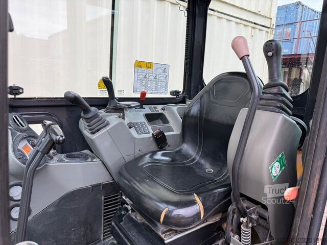 Mini-escavadora BOBCAT E26 / 2017 BJ / 3 x Löffel