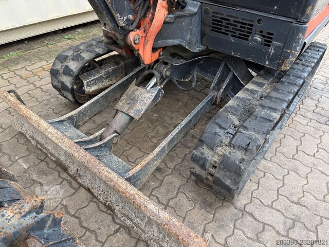 Minibagr YANMAR SV26 / 2018 BJ / 3.582 H / 3 x Löffel