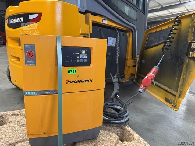 Elettrico 4 ruote Jungheinrich EFG320 + Ladegerät 3753--EK