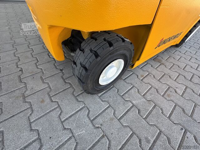 Elettrico 4 ruote Jungheinrich EFG320 + Ladegerät 3753--EK