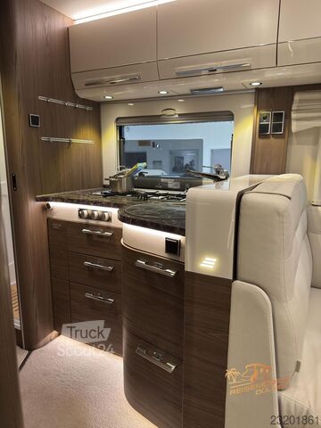 Integriertes Wohnmobil HYMER/ERIBA B-Klasse SL 704 Hubstützen Solar Lithium SAT TV