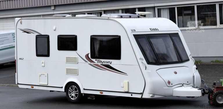 Karavāna  Elddis Odyssey 462 mit Mover und Vorzelt
