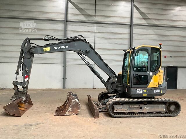 Excavadora Midi Volvo ECR 88 D
