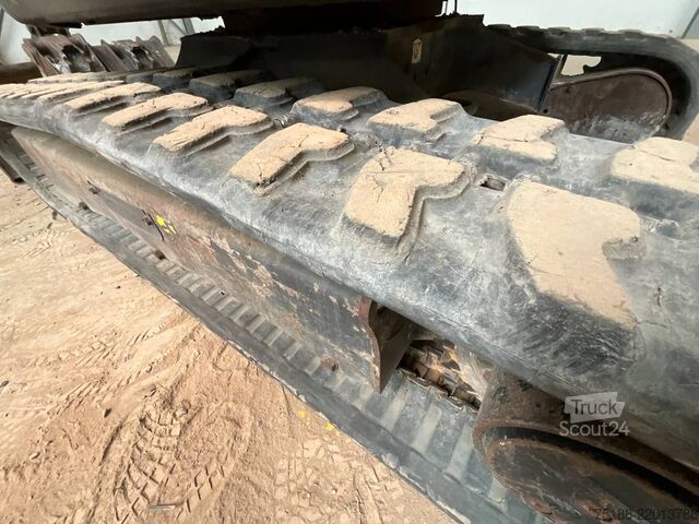 Miniexcavadora Bobcat E 26 EM