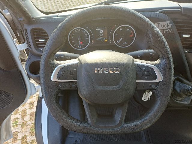 Třístranná sklápěcí dodávka IVECO DAILY 35C18