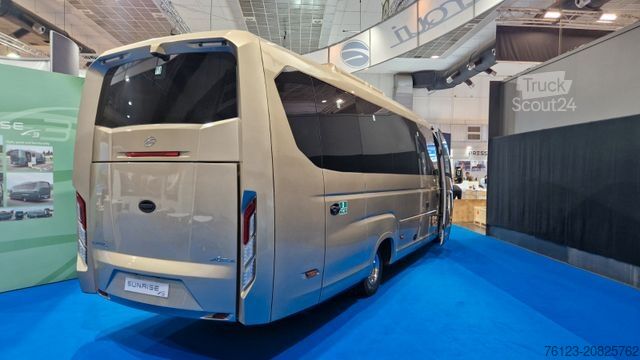 Minibus IVECO Daily 70 Vorlauffahrzeug Ferqui Sunrise 2,5 m B
