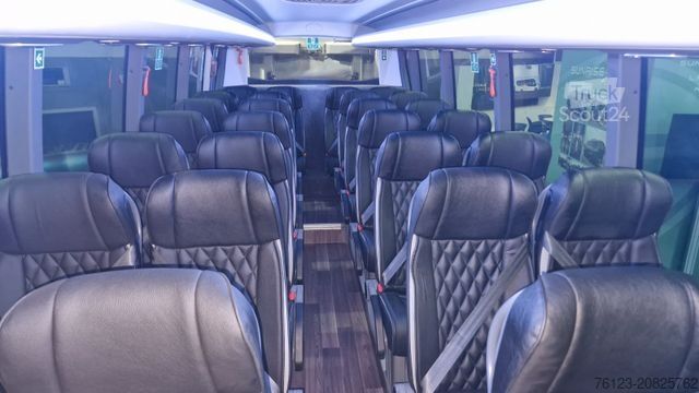 Minibus IVECO Daily 70 Vorlauffahrzeug Ferqui Sunrise 2,5 m B