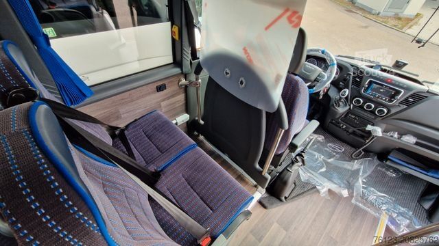 Minibus IVECO Daily 70 Vorlauffahrzeug Ferqui Sunrise 2,5 m B