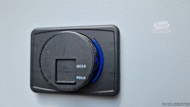 Minibus IVECO Daily 70 Vorlauffahrzeug Ferqui Sunrise 2,5 m B