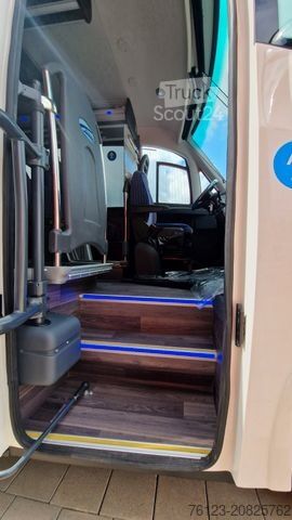 Minibus IVECO Daily 70 Vorlauffahrzeug Ferqui Sunrise 2,5 m B