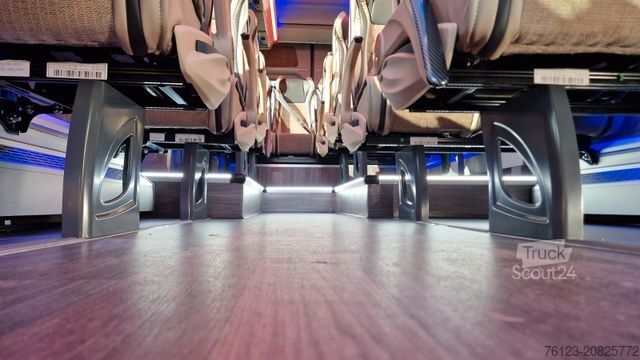 Minibús MERCEDES-BENZ 519 und 517 Glasdach XXL 20 Sitze Stock