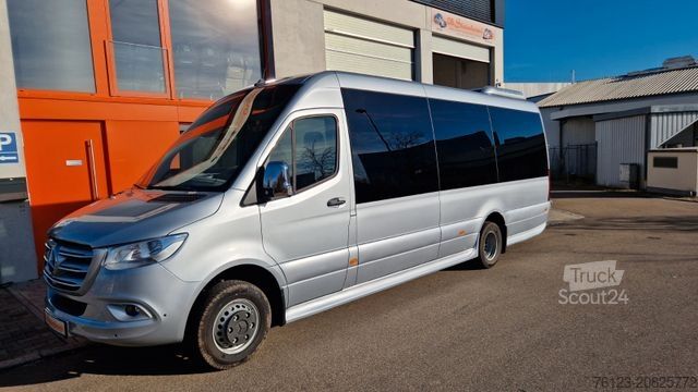 Minibús MERCEDES-BENZ 519 und 517 Glasdach XXL  20 Sitze Stock
