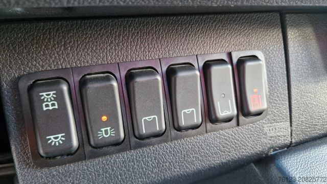 Minibús MERCEDES-BENZ 519 und 517 Glasdach XXL 20 Sitze Stock