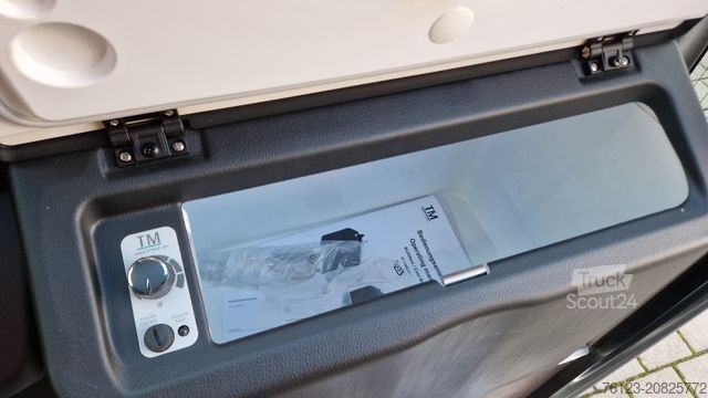 Minibús MERCEDES-BENZ 519 und 517 Glasdach XXL  20 Sitze Stock