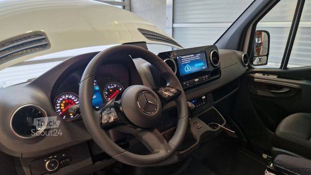 Minibús MERCEDES-BENZ Sprinter Lord Light 22 Sitzer 5 x Lagerfahrzeug