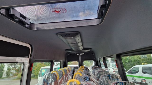 Minibús MERCEDES-BENZ Sprinter Lord Light 22 Sitzer 5 x Lagerfahrzeug