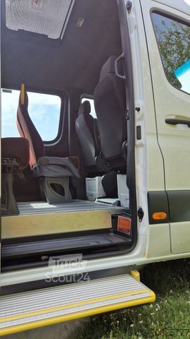 Minibús MERCEDES-BENZ Sprinter Lord Light 22 Sitzer 5 x Lagerfahrzeug