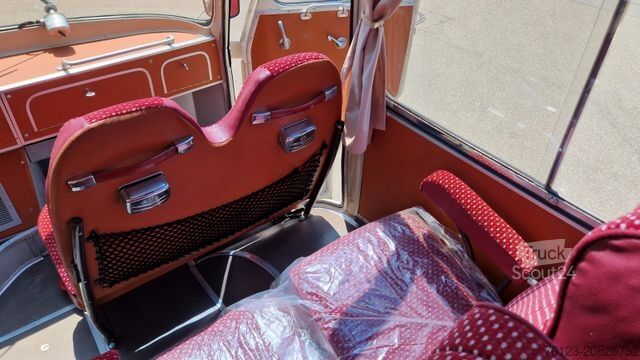 Λεωφορείο τουρισμού SETRA Kässbohrer Setra S 6, S 7, S 9 Oldtimerbus