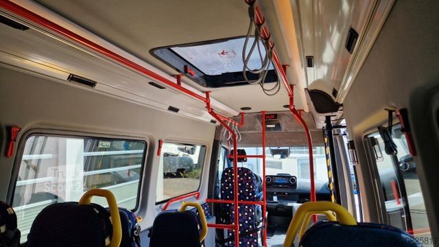 Minibús MERCEDES-BENZ 517 / 515 Frontniederflur mit Ada Systeme