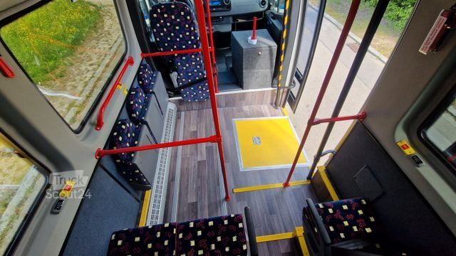 Minibús MERCEDES-BENZ 517 / 515 Frontniederflur mit  Ada Systeme