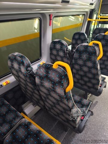 Minibús MERCEDES-BENZ Sprinter 517 Heckniederflur Vorlauffahrzeug