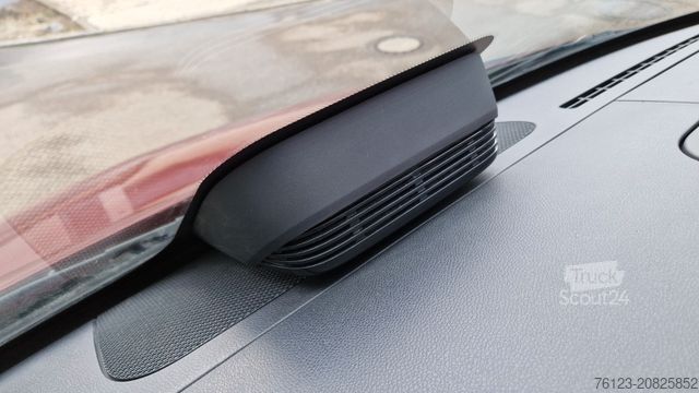 Minibús MERCEDES-BENZ Sprinter 517 Heckniederflur Vorlauffahrzeug