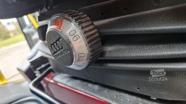 Minibús MERCEDES-BENZ Sprinter 517 Heckniederflur Vorlauffahrzeug