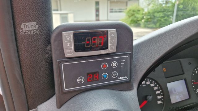 Αστικό λεωφορείο MERCEDES-BENZ 3 x Lagerfahrzeug Bürgerbus Niederflur 9 Sitze