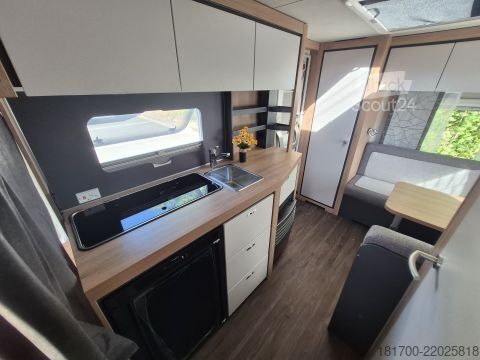 Karavan Knaus Sport 420 QD *1500kg*Trailer Control*Dusche