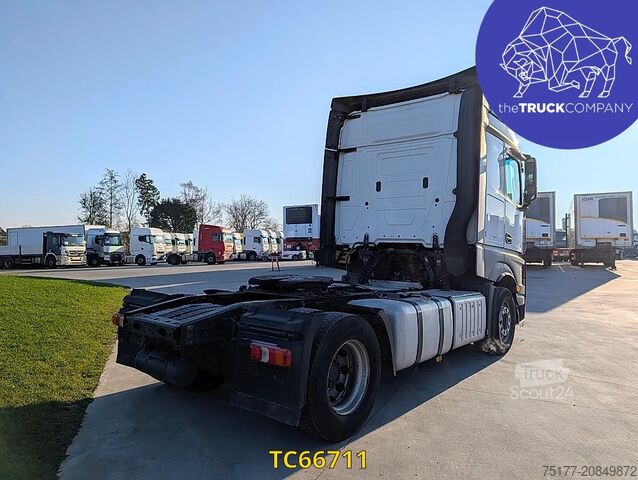 معيار SZM Mercedes-Benz Actros 1845
