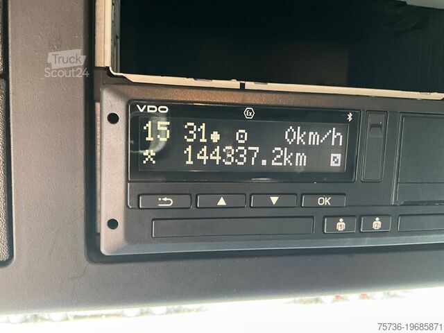 Vuilniswagen Mercedes-Benz Antos 2533 Euro 6 Zoeller 22m³ Just 144.337 km!