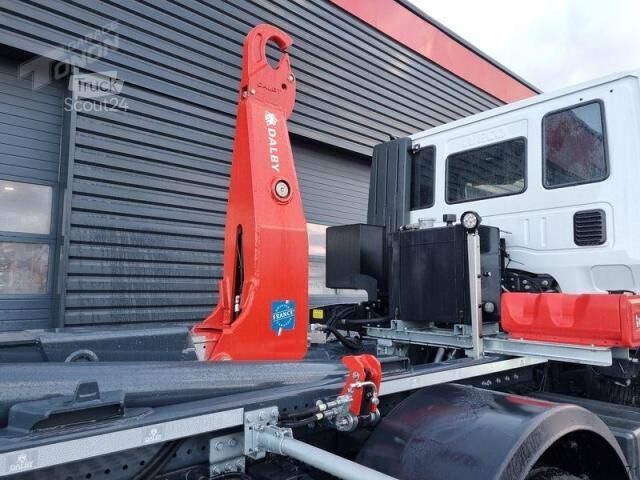 Kipper LKW Iveco X-WAY 480