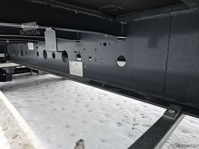 Schiebeplanen WIELTON NS3K MEGA