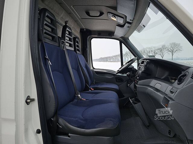 Koffer IVECO DAILY 35S10 Bakwagen Laadklep!