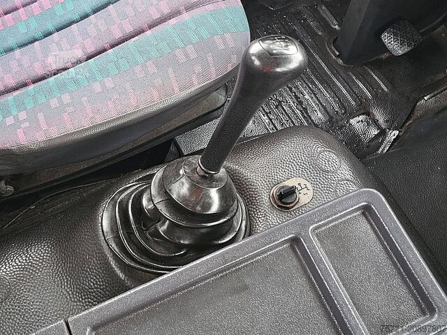 Plataforma de carga MERCEDES-BENZ 1114 6 CYL. FULL STEEL