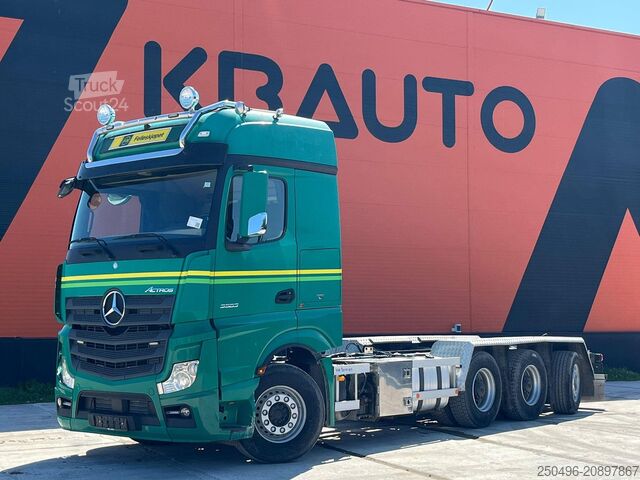 Chassis-cabina Mercedes-Benz Actros 3563 8x4*4 RETARDER / CHASSIS L=7350 mm