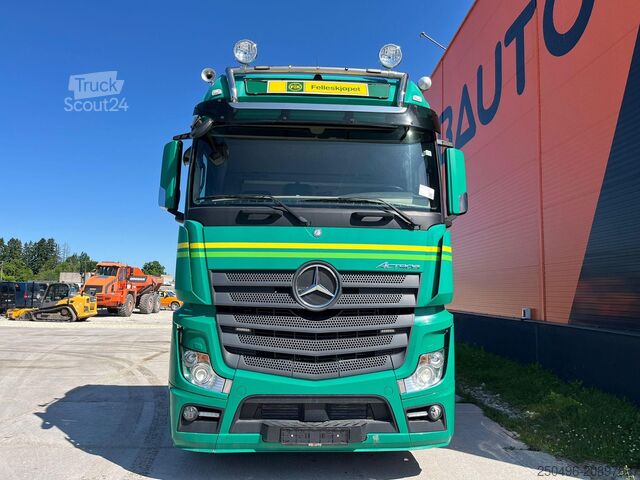 Chassis-cabina Mercedes-Benz Actros 3563 8x4*4 RETARDER / CHASSIS L=7350 mm