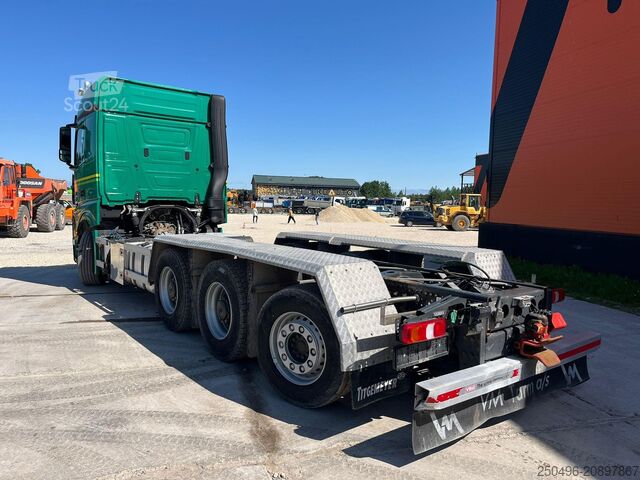 Chassis-cabina Mercedes-Benz Actros 3563 8x4*4 RETARDER / CHASSIS L=7350 mm