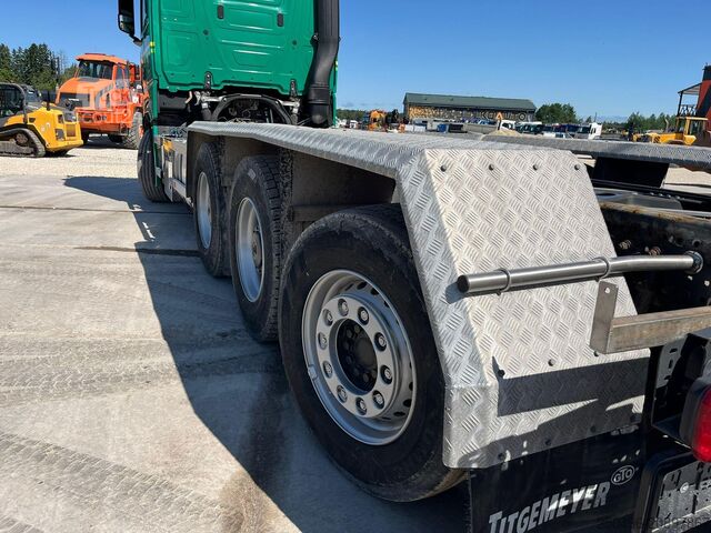 Chassis-cabina Mercedes-Benz Actros 3563 8x4*4 RETARDER / CHASSIS L=7350 mm
