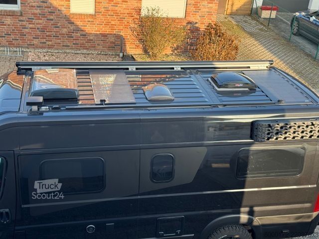 Camping-car Sunlight Cliff 640 Adventure Edition, mega Optik