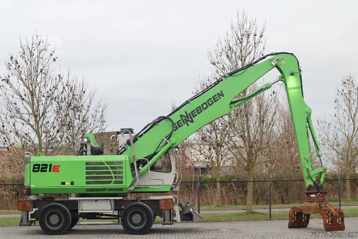 Machine de manutention de matériaux Sennebogen 821E | 821 E | SORTING GRAB | DOZERBLADE | GREA...