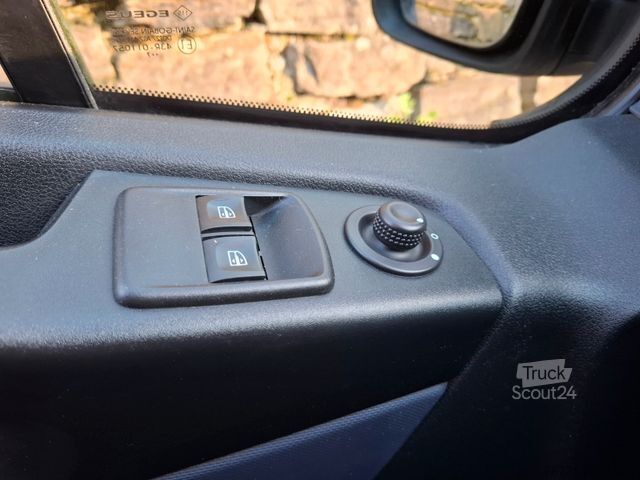 Ploščati dostavnik OPEL Vivaro B 2.9 L1H1 Kasten Klima Navi PDC Sortimo