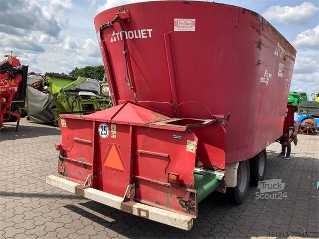 Lauksaimniecības mašīna Trioliet Solomix 2-2400L