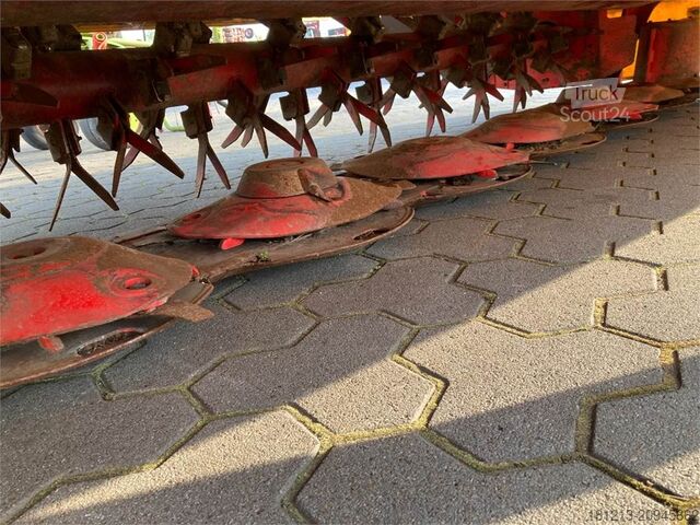 Broyeur forestier Pöttinger Novacat A10 ED