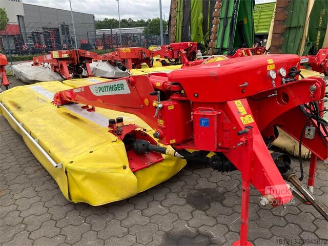 Broyeur forestier Pöttinger Novacat S 12