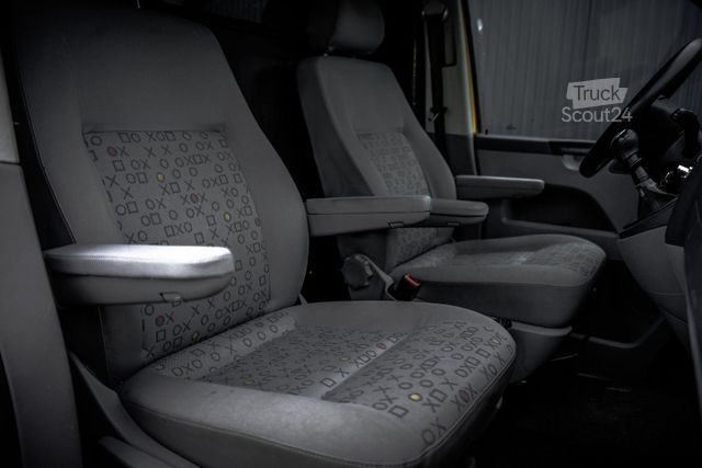 Furgon blaszak Volkswagen Transporter 2.5 TDI L2H2 | 4Motion | 130 PK | C...